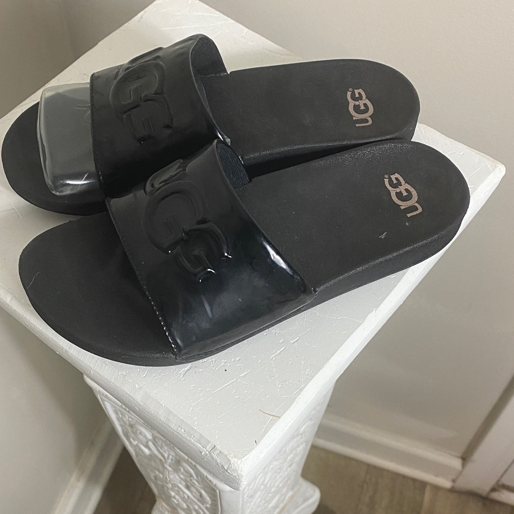 UGG Glossy Black Slides - Picture 2 of 4